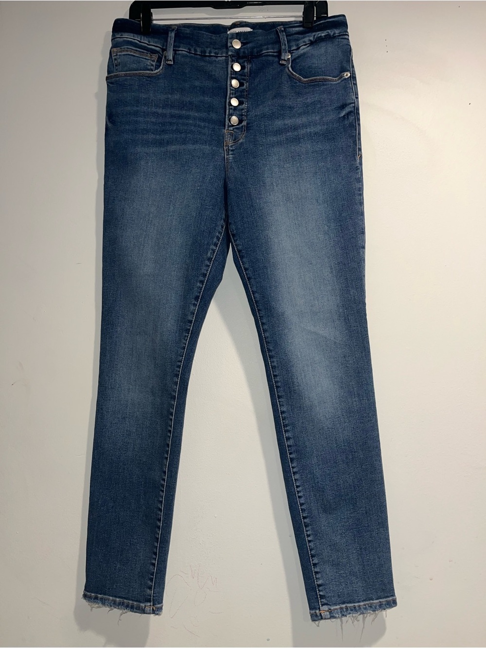 GOOD AMERICAN Good Legs button fly jeans in Indigo483